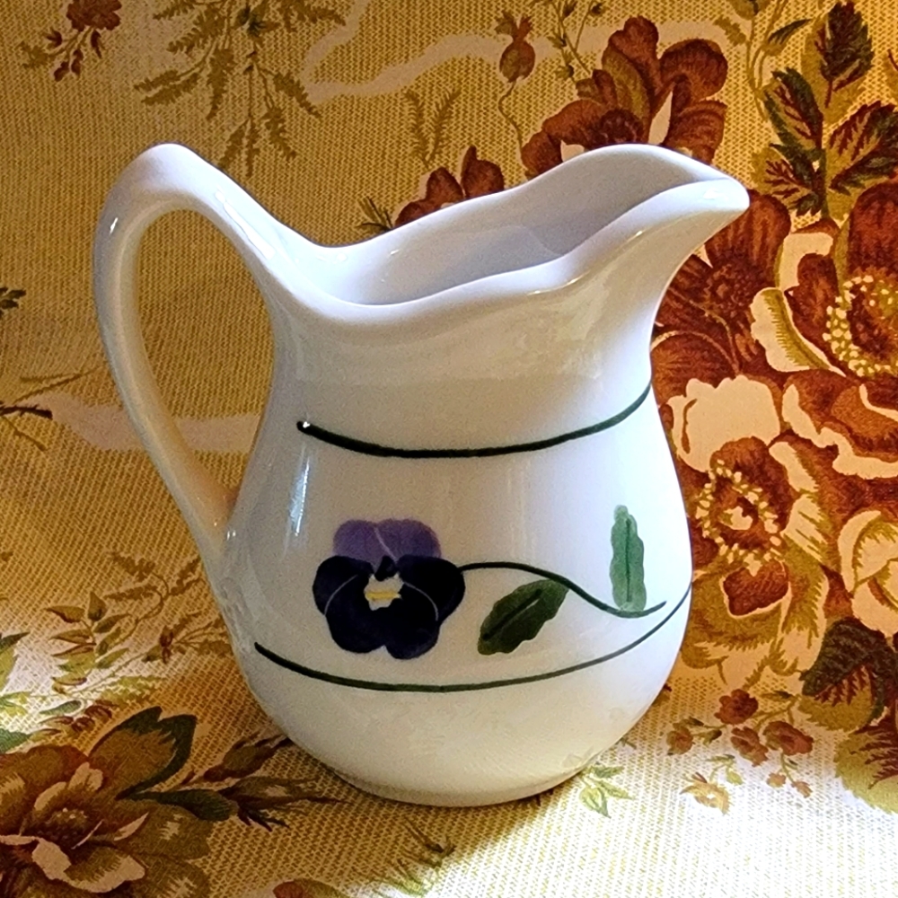 COPY - 🌿 Hartstone Pottery Pansy Design Pitcher/Creamer 🌿🌿 EUC - Picture 2 of 9